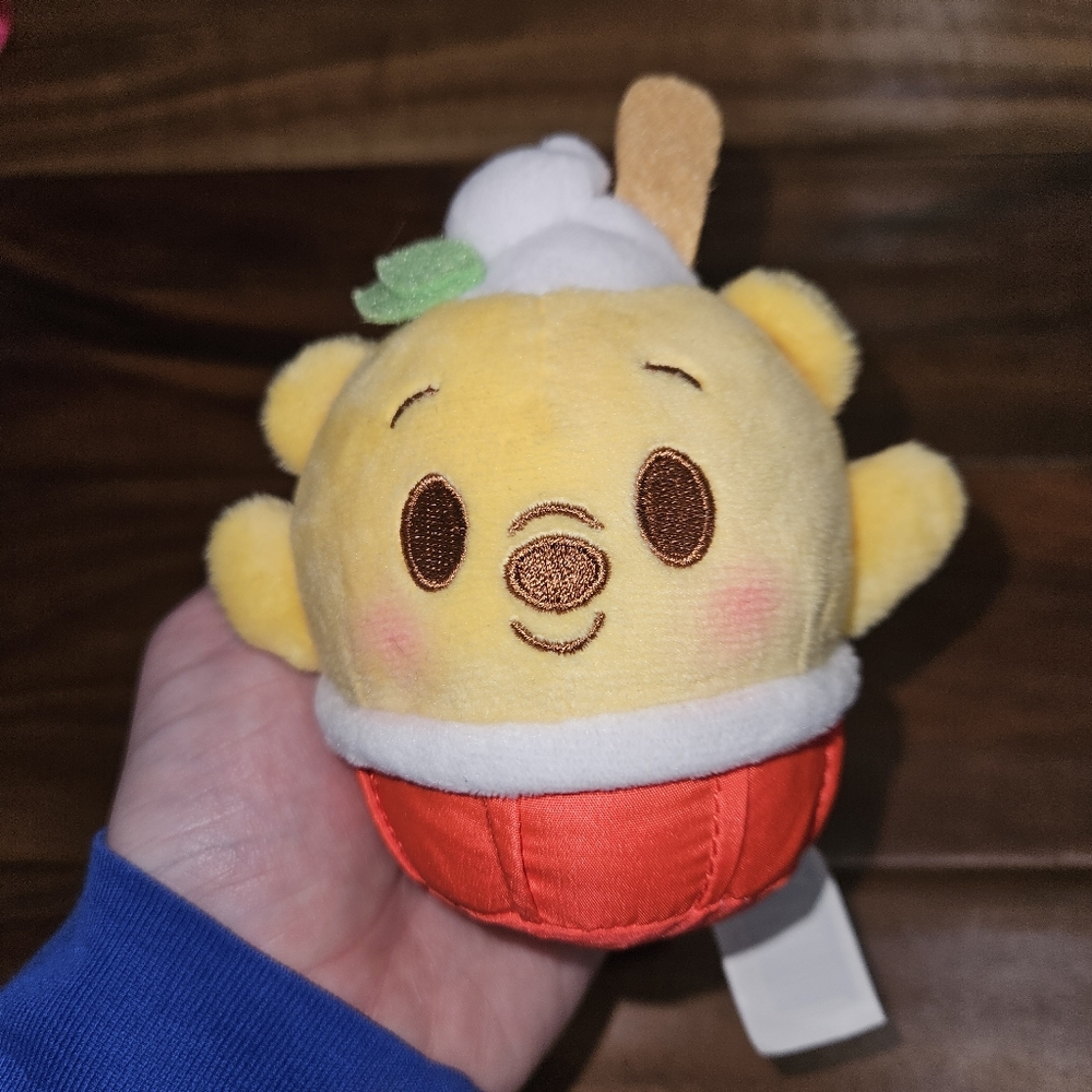 Disney Munchlings Plush Stuff Toy Collectible Winnie The Pooh Lemon Mint Dessert